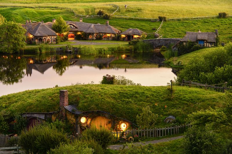 ../../galleries/hobbiton/hobbiton.jpg